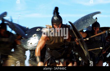 1. Januar 2011: BRAD PITT spielt als Ã”AchillesÃ. TROJA . TV/FILMAUFNAHME. BEREITGESTELLT VON: K37173ES (Foto: © Globe Photos/ZUMAPRESS.com) Stockfoto