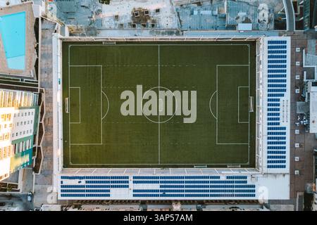Luftaufnahme des Fußballfeldes im Stadtteil Valletta, Malta. Stockfoto