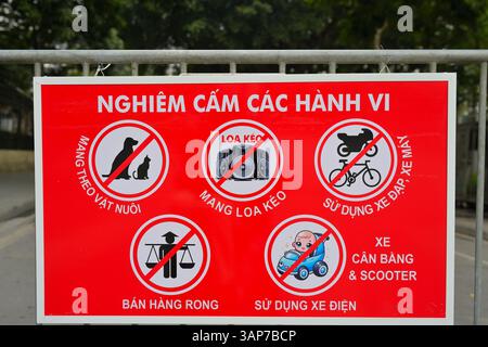 Gegenwart und Vergangenheit - das pulsierende Leben in Hanoi, der Hauptstadt Vietnams VN Stockfoto