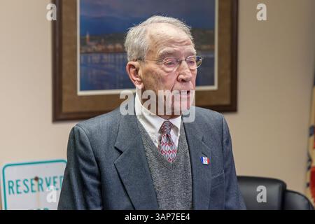 Am 15. April 2025 hielt der US-Senator Charles Grassley ein öffentliches Rathaus-Treffen mit seinen Wählern in Fort Madison, Iowa, USA ab. Grassley Stockfoto