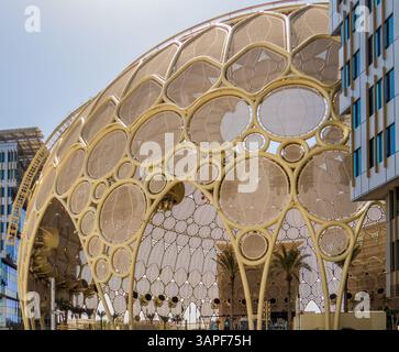 VEREINIGTE ARABISCHE EMIRATE, DUBAI. Interessant die Kuppelstruktur des Al Wasl Plaza mit einem Durchmesser von 150 Metern wird als zentraler Drehpunkt für die Ausstellung auf der EXPO 2020 in D entworfen Stockfoto