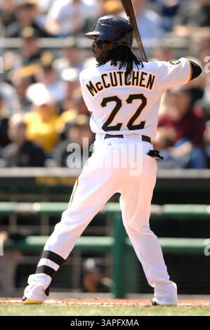 7. April 2011: Andrew McCutchen #22 in Aktion während des MLB-Spiels zwischen den Colorado Rockies und den Pittsburgh Pirates im PNC Park. (Bild: © Jason Pohuski/Cal Sport Media/ZUMAPRESS.com) Stockfoto