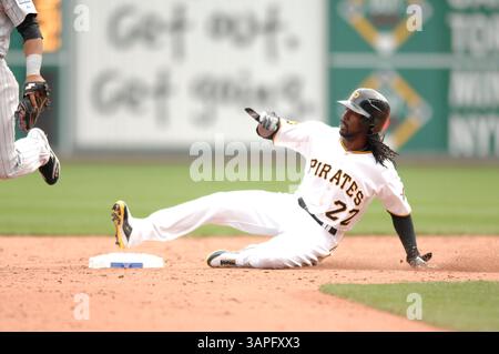 7. April 2011: Andrew McCutchen #22 in Aktion während des MLB-Spiels zwischen den Colorado Rockies und den Pittsburgh Pirates im PNC Park. (Bild: © Jason Pohuski/Cal Sport Media/ZUMAPRESS.com) Stockfoto