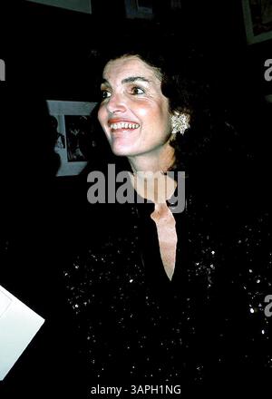 Januar 2011 - . JACQUELINE KENNEDY ONASSIS. PT/1976.JACQUELINEKENNEDYONASSISRETRO(Kreditbild: © Globe photos/ZUMAPRESS.com) Stockfoto