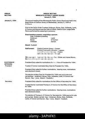 In diesem Protokoll der Sitzungen des Verwaltungsrats der Minneapolis Public Library 1994 werden die Aktivitäten, Entscheidungen und die Governance des Vorstands für dieses Jahr beschrieben. Stockfoto