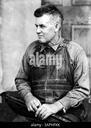 Bristol Taylor war ein Hackbrettmacher, Bauer und Dichter, der für seine Arbeit in der Appalachen bekannt war. Dieses Foto aus Jack's Diary fängt sein vielseitiges Leben und seine Beiträge zur ländlichen amerikanischen Kultur ein. Stockfoto
