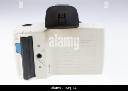 Die von Polaroid von 1965 bis 1970 produzierte Swinger Kamera war eine erschwingliche Sofortkamera, die Momente mit ihrem charakteristischen Design sofort festnahm. Stockfoto