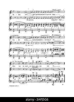 Das Notenblatt für „Faded Rose“, komponiert von Caro Roma, enthält den vollständigen Text und die Notenschrift des Songs. Es ist Teil der „Our Black and White Series“, mit zusätzlichen Kompositionen auf der Rückseite. Das vordere Cover verweist auf eine Seite aus „Teach me to Pray“. Das Kennzeichen wurde 1907 und 1910 veröffentlicht und lautet M.W.&SONS 11662. Stockfoto