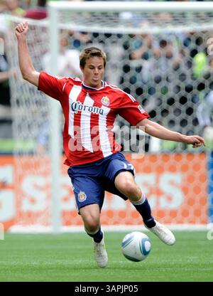 August 2011. . Chivas USA Stürmer Justin Braun #17 im Kampf gegen Seattle Sounders FC im CentryLink Field in Seattle, WA. . Sounders FC und Chivas USA ziehen 0 - 0.George Holland / Cal Sport Media(Kreditbild: © George Holland/Cal Sport Media/ZUMAPRESS.com) Stockfoto