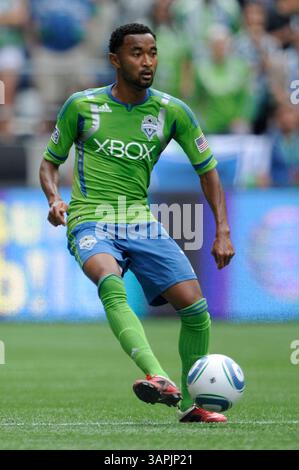 August 2011. . Seattle Sounders FC-Verteidiger James Riley #7 im Kampf gegen Chivas USA im CentryLink Field in Seattle, WA. . Sounders FC und Chivas USA ziehen 0 - 0.George Holland / Cal Sport Media(Kreditbild: © George Holland/Cal Sport Media/ZUMAPRESS.com) Stockfoto