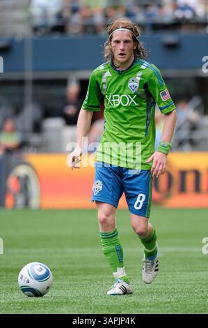 August 2011. . Seattle Sounders FC Mittelfeldspieler Erik Friberg #8 im Kampf gegen Chivas USA im CentryLink Field in Seattle, WA. . Sounders FC und Chivas USA ziehen 0 - 0.George Holland / Cal Sport Media(Kreditbild: © George Holland/Cal Sport Media/ZUMAPRESS.com) Stockfoto