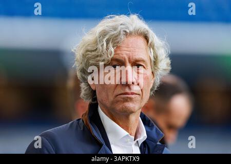 London, Großbritannien. April 2025. Dariusz Mioduski wurde während des offiziellen Trainings von Legia Warszawa vor dem zweiten Leg des Viertelfinalspiels der UEFA Europa Conference League zwischen Chelsea FC und Legia Warszawa gesehen. Credit: Maciej Rogowski/Alamy Live News Stockfoto