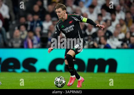 Madrid, Spanien. April 2025. Martin Odegaard vom Arsenal FC spielte am 16. April 2025 im Santiago Bernabeu Stadion in Madrid, Spanien, während des UEFA Champions League-Spiels, im Viertelfinale, im zweiten Leg zwischen Real Madrid und Arsenal FC. (Foto: Cesar Cebolla/PRESSINPHOTO) Credit: PRESSINPHOTO SPORTS AGENCY/Alamy Live News Stockfoto