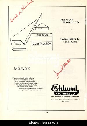 Dieses Jahrbuch „Mustang“ von der Breck School 1973 beleuchtet die akademischen, sportlichen und außerschulischen Aktivitäten der Schule sowie die Leistungen der Schüler und Dozenten im Schuljahr 1972-1973. Stockfoto
