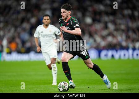 Madrid, Spanien. April 2025. Declan Rice von Arsenal FC spielte am 16. April 2025 im Santiago Bernabeu Stadion in Madrid, Spanien, während des UEFA Champions League-Spiels, im Viertelfinale, im zweiten Leg zwischen Real Madrid und Arsenal FC. (Foto: Cesar Cebolla/PRESSINPHOTO) Credit: PRESSINPHOTO SPORTS AGENCY/Alamy Live News Stockfoto