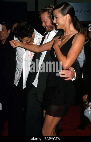 JANUAR 2011 - I7357PR. DIE REKRUTEN-PREMIERE IM CINERAMA DOME THEATRE IN HOLLYWOOD, CA. 28.1.2003. PHIL ROACH / / 2003.AL PACINO, COLIN FARRELL UND BRIDGET MOYNAHAN(Foto: © Globe Photos/ZUMAPRESS.com) Stockfoto