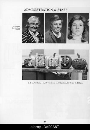 Das Anwatin Jr. Das High Yearbook für 1988 zeigt Schüler, Dozenten und wichtige Ereignisse aus dem Schuljahr 1987-1988 und hält Erinnerungen und Meilensteine im Leben der Schulgemeinde fest. Stockfoto