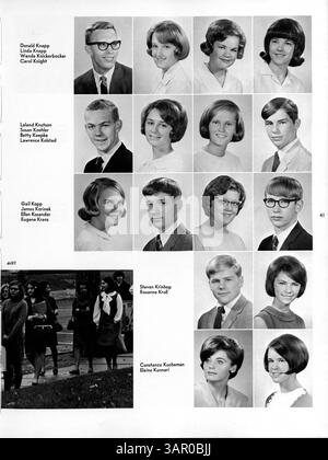 Das Jahrbuch von Sagamore '66 dokumentiert die Erfahrungen von Schülern, Clubs, Sport und kulturellen Beiträgen während des Schuljahres 1965-1966 an der Roosevelt High School. Er hebt die Errungenschaften der afroamerikanischen Bevölkerung in den Bereichen Bildung und Engagement in der Gemeinschaft hervor. Stockfoto