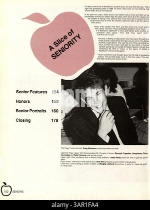 Das „Wahian“ Jahrbuch der Washburn High School dokumentiert das akademische, soziale und sportliche Leben der Schüler aus dem Schuljahr 1987-1988. Stockfoto
