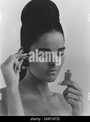 April 2011 - ALI MACGRAW. (Kreditbild: © Globe Photos/ZUMAPRESS.com) Stockfoto