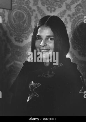 April 2011 - ALI MACGRAW. (Kreditbild: © Globe Photos/ZUMAPRESS.com) Stockfoto