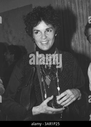 April 2011 - ALI MACGRAW. (Kreditbild: © Globe Photos/ZUMAPRESS.com) Stockfoto