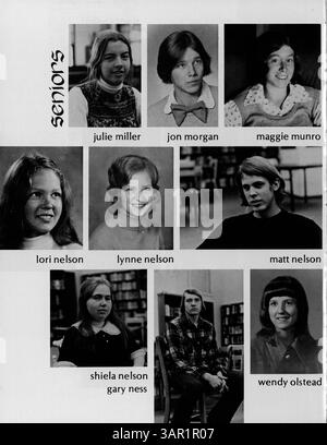 Dieses Collage-Jahrbuch 1974 der Marshall-University zeigt Studenten, Dozenten, Vereine, Leichtathletik und große Schulveranstaltungen aus dem akademischen Jahr 1973-1974. Stockfoto