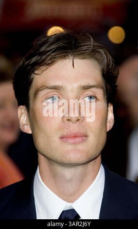 Juni 2005 - London, Vereinigtes Königreich - 001389.CILLIAN MURPHY. "BATMAN BEGINNS" - EUROPÄISCHE PREMIERE - ODEON LEICESTER SQUARE, LONDON. UK..6-12-2005. GARY BARNET- LINKUK- 2005.K43665(Bild: © Globe Photos/ZUMAPRESS.com) Stockfoto