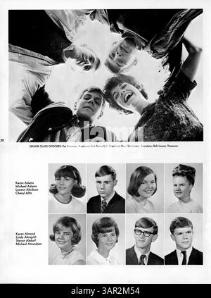 Die Ausgabe 1966 des Roosevelt Yearbook, Sagamore '66, reflektiert die Schlüsselmomente des Schuljahres 1965-1966 und dokumentiert Schüler, Lehrer, sportliche Leistungen, Clubs, und bedeutende Beiträge von Afroamerikanern in der Schulgemeinschaft. Stockfoto