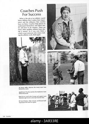 Die Ausgabe 1987 von Patrick Henry Highs Jahrbuch Visions '87 zeigt die Schüler, Lehrer, außerschulische Aktivitäten, sportliche Veranstaltungen und andere Highlights aus dem Schuljahr 1986-1987. Stockfoto
