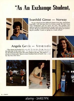 In diesem Jahrbuch „Tiger“ 1978 von der South High werden das Schülerleben beleuchtet, darunter Leichtathletik, Vereine, gesellschaftliche Veranstaltungen und die Errungenschaften des Schuljahres 1977-1978. Stockfoto