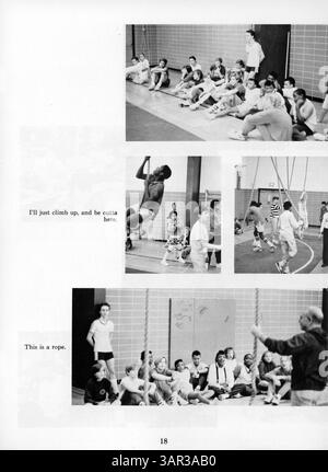 Das 1988 Anwatin Jr. Das Jahrbuch der High School dokumentiert die wichtigsten Momente, Schüler und Ereignisse des Schuljahres 1987-1988 und erfasst das wesentliche der Schulerfahrung. Stockfoto