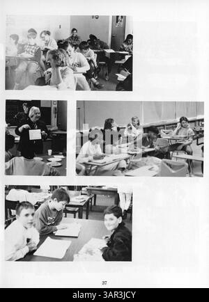 Die Ausgabe 1988 des Anwatin Junior High Yearbook erfasst die Leistungen der Schüler, die Teilnahme an der Fakultät und wichtige Veranstaltungen während des Schuljahres 1987-1988 an der Anwatin Junior High School. Stockfoto