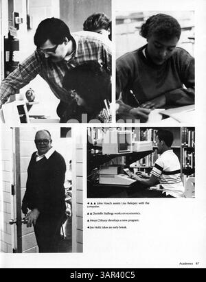 Die Ausgabe 1987 des Visions Jahrbuchs der Patrick Henry High School beleuchtet Schüler, Lehrer, Vereine, Leichtathletik und Veranstaltungen des Schuljahres 1986-1987 und dokumentiert wichtige Momente des Schülerlebens und akademische Leistungen. Stockfoto