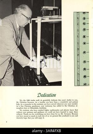 Das Geweih Jahrbuch der Minnehaha Academy im Jahr 1960 beleuchtet wichtige Momente, Aktivitäten von Studenten und Sportveranstaltungen aus dem akademischen Jahr 1959-1960. Stockfoto