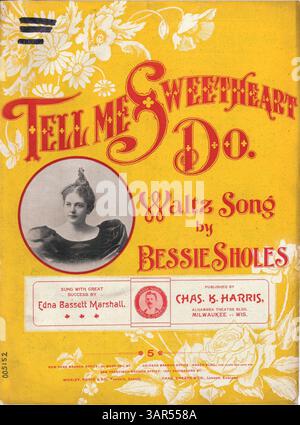 Dieses Walzer-Lied beinhaltet die erfolgreiche Aufführung von Edna Bassett Marshall. Auf der Innenseite des Covers befinden sich Werbespots für verschiedene Lieder und ein musikalischer Auszug aus There Is No Flag Like the Red, White and Blue. Auf der Rückseite befinden sich Ausschnitte aus The Organ-Grinder's Serenade, My Sweet Eileen und anderen Liedern sowie eine große Werbung für Dear College Chums. Stockfoto