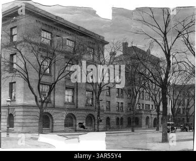 Das Asbury Hospital, das sich im Hennepin County befindet, bietet Gesundheitsdienstleistungen und medizinische Versorgung für die lokale Gemeinde. Das Krankenhaus spielt eine entscheidende Rolle bei der Unterstützung der gesundheitlichen Bedürfnisse der Bewohner der Region. Stockfoto