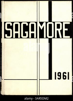 Das Roosevelt Yearbook 1961 mit dem Titel „Sagamore“ dokumentiert die Schüler, Lehrer, Vereine, Leichtathletik und Veranstaltungen aus dem Schuljahr 1960-1961 an der Roosevelt High School. Stockfoto