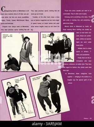 Das Jahrbuch „85 Antler“ der Minnehaha Academy enthält Aufzeichnungen von Schülern, Lehrern, Sportveranstaltungen und Clubs aus dem Schuljahr 1984-1985. Dieser Ausgabe fehlen die Seiten 161 und 162. Stockfoto