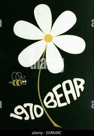 Das Jahrbuch der Lincoln High School 1970 mit dem Titel „1970 Bear“ zeigt die Schüler, Lehrkräfte, Vereine, Leichtathletik und wichtige Ereignisse aus dem Schuljahr 1969-1970. Stockfoto