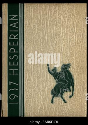Das West High Yearbook 1937, Hesperian, fängt Schüler, Lehrer, Clubs, leichtathletik und bedeutende Ereignisse aus dem Schuljahr 1936-1937 an der West High School. Stockfoto