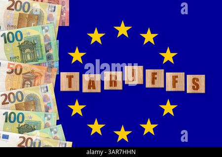Euro auf weißem Hintergrund mit WORTTARIFEN. Handel, Zoll, Zoll und Zölle Krieg Stockfoto