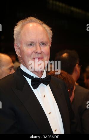 Schauspieler John Lithgow nimmt am 6. Februar 2014 an der Uraufführung von „The Grand Budapest Hotel“ während des 64. Internationalen Berliner Filmfestivals alias Berlinale im Berlinale Palast in Berlin Teil Stockfoto
