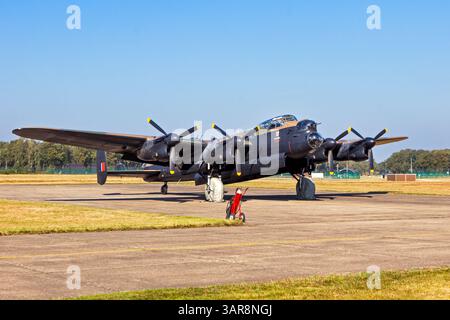 Avro Lancaster BII PA474 Bomberflugzeug des Battle of Britain Memorial Flight. Kleine Brogel, Belgien - 20. September 2024 Stockfoto