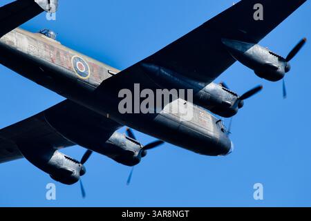 Avro Lancaster BII PA474 Bomberflugzeug des Battle of Britain Memorial Flight. Veluwe, Niederlande - 21. September 2024 Stockfoto