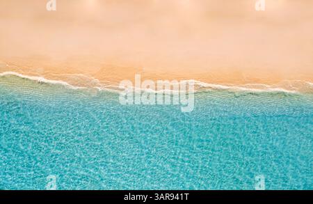 Beautiful panoramic aerial view of sea beach landscape sweeping shoreline, clear blue water summer pattern sunlight stunning vacation nature travel. Stockfoto