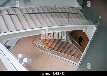 Treppe in der Fondation Louis Vuitton, Paris, Frankreich Stockfoto