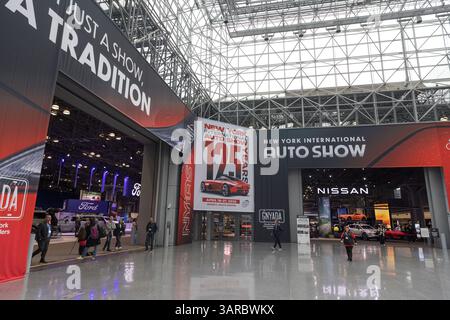 New York, Vereinigte Staaten. April 2025. Die New York International Auto Show (NYIAS) findet 2025 in New York, USA, statt. Die Veranstaltung, die im November 1900 begann, ist die älteste und meistbesuchte Autoshow in Nordamerika am Mittwoch, den 16. April 2025. Quelle: Brazil Photo Press/Alamy Live News Stockfoto