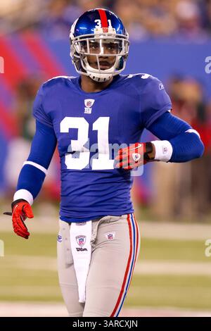 29. August 2011: New York Giants Cornerback Aaron Ross (31), der im MetLife Stadium in East Rutherford, New Jersey, im Vorsaisonspiel der New York Jets gegen die New York Giants auf die NFL blickt. The Jets Beat Giants 17-3. (Bild: © Chris Szagola/Cal Sport Media/ZUMAPRESS.com) Stockfoto