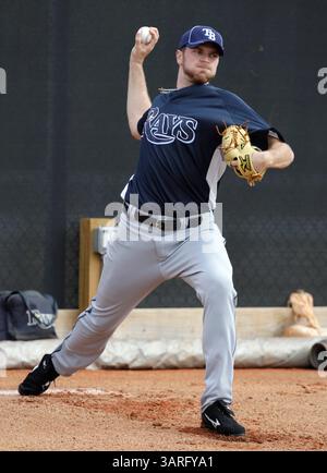 Februar 2010 - Port Charlotte, Florida, USA - JAMES BORCHUCK | Times. OT 317827 BORC Rays 5 (23.02.10) Wade Davis Plätze während des Camps im Charlotte Sports Park in Port Charlotte Dienstag, 23.02.2010. [JAMES BORCHUCK, Times] (Foto: © St. Petersburg Times/ZUMApress.com) Stockfoto
